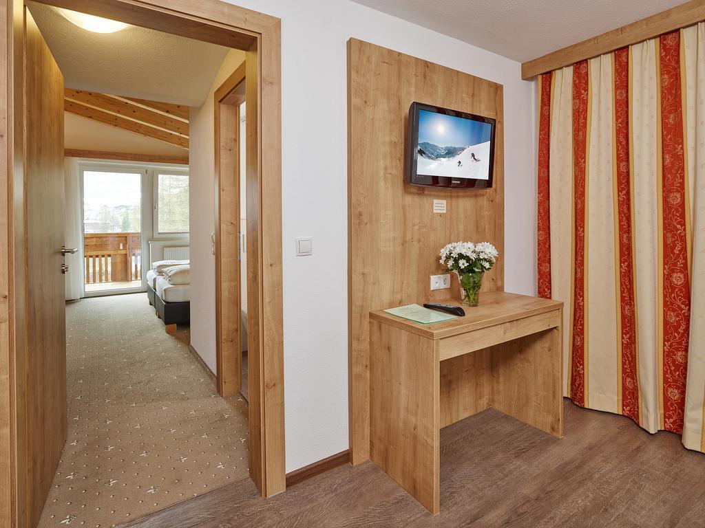 Appartement Gaestehaus Bergkristall Sölden Esterno foto