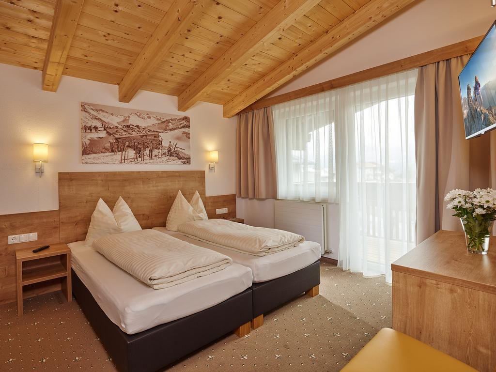 Appartement Gaestehaus Bergkristall Sölden Esterno foto